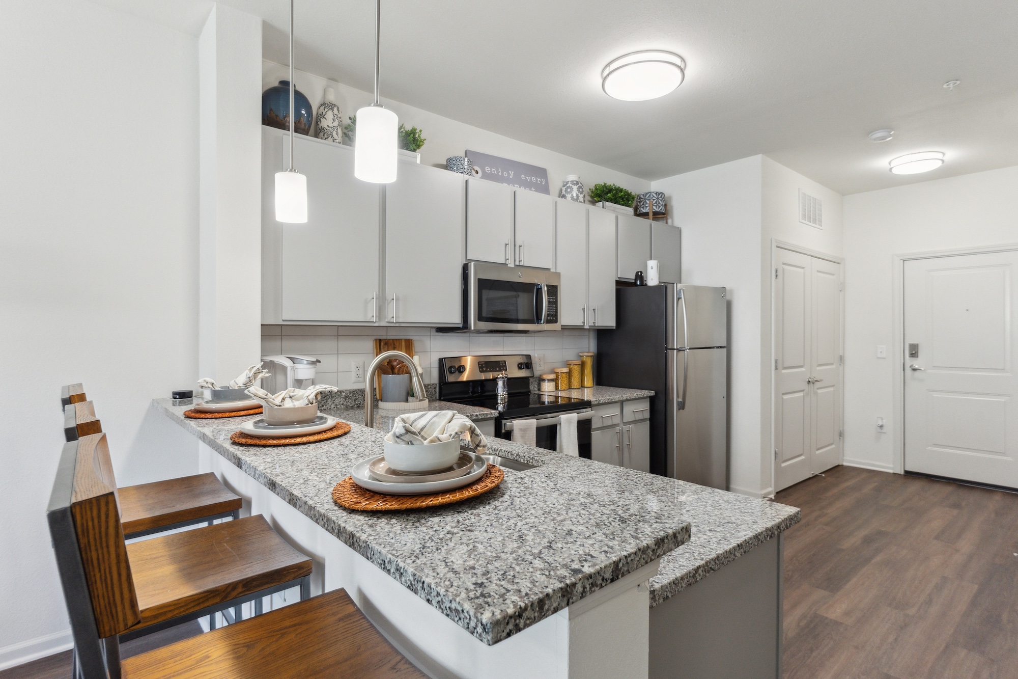 Gallery 54 13 9200 University City Blvd Charlotte NC 28213 USA Kitchen DPD00391 1